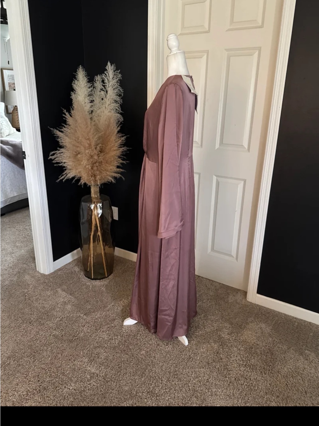 Nwt Veiled Duha Satin Twist Front Maxi Dress In Dusty Mauve Size Xl — image 8 of 8